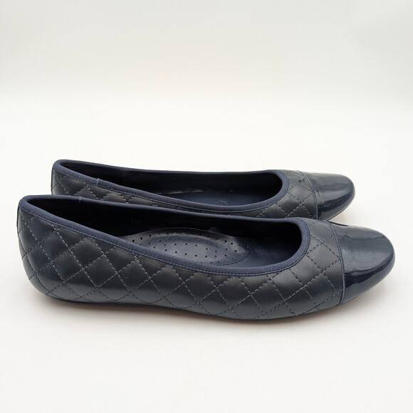 Vaneli Serene Cap Toe Ballet Flat Women's Navy Nappa/ Patent Size US11M EU42 - Picture 3 of 11